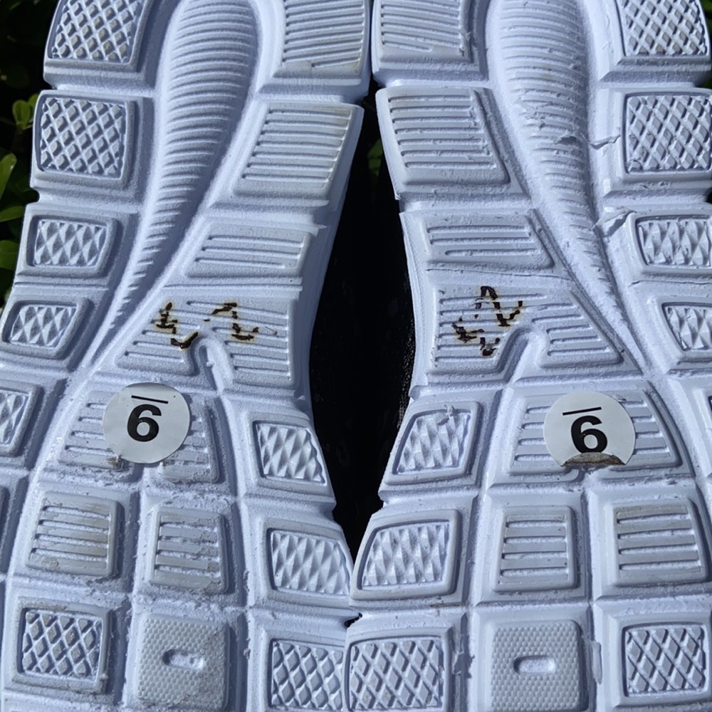 SKORA RUNNING SHOES - Picture 6 of 7
